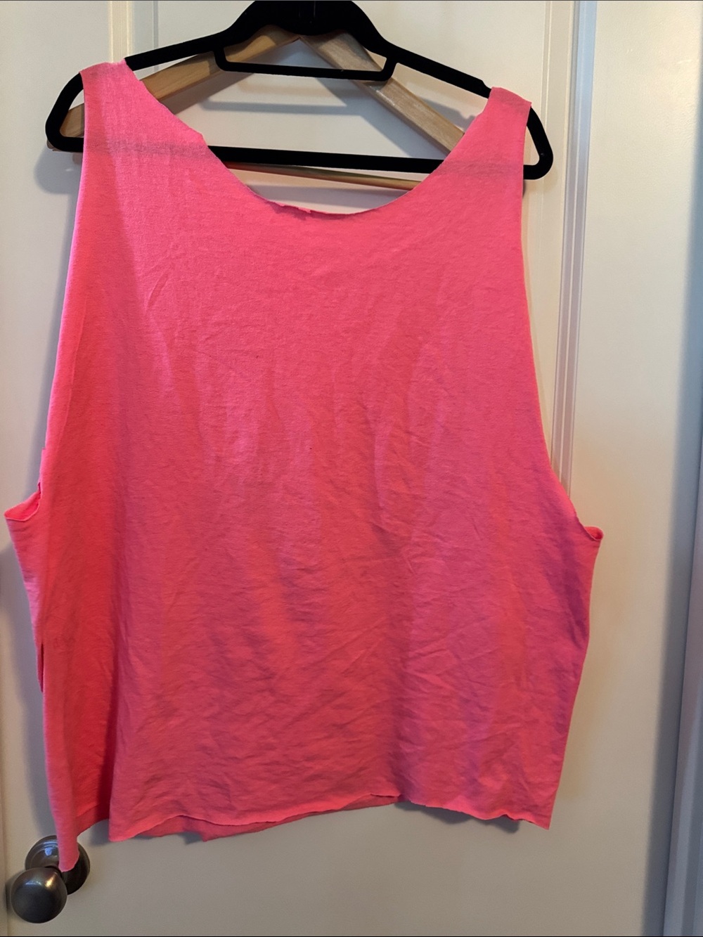 Women's Sleeveless Tank Top - Hot Pink